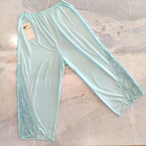 NWT Knit Silk Lounge Capri Pants- Aqua